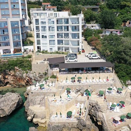 First Line Of The Sea 1 Apartment Dobra Voda Bagian luar foto